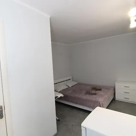 Apartment на 10 станції фонтана